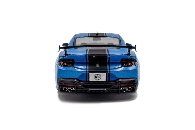  Mô hình xe Ford Shelby Mustang Super Snake 2025 Blue tỉ lệ 1:18 Solido S1813802 