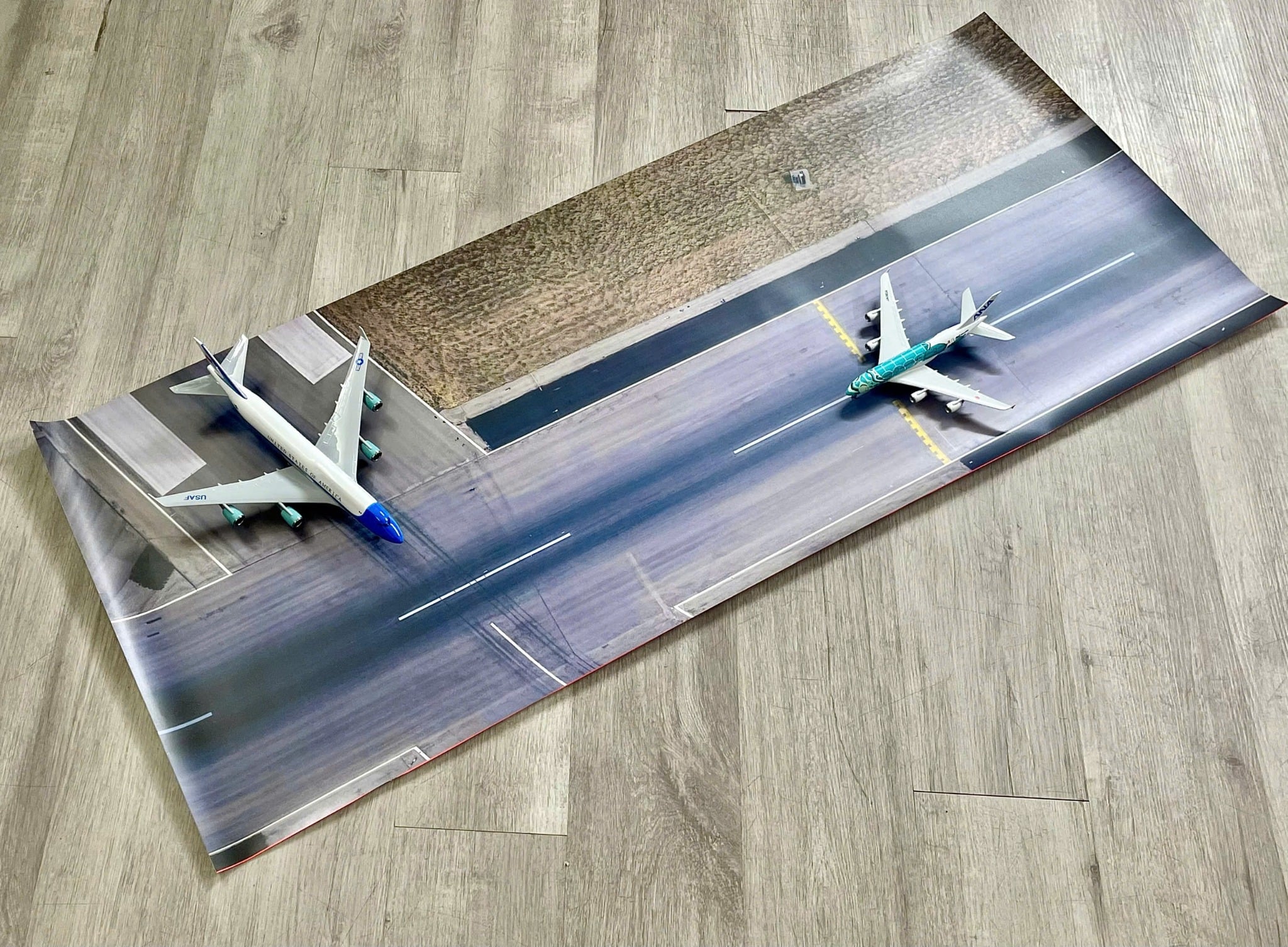  Phụ kiện trưng bày đường băng chất liệu in pp 50x120cm cán mờ chống nước bụi bẩn dành cho máy bay mô hình nhiều tỉ lệ DR051 