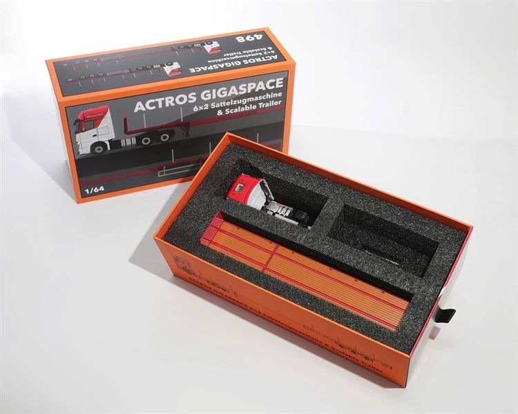  Mô hình xe Mercedes Actros GigaSpace, Sattelzugmaschine & Scalable Trailer tỉ lệ 1:64 GCD OT64500 