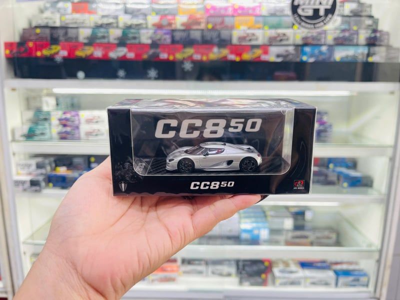  Mô hình xe Koenigsegg CC850 - Silver Limited Edition 1299pcs tỉ lệ 1:64 LCD model OT64803 