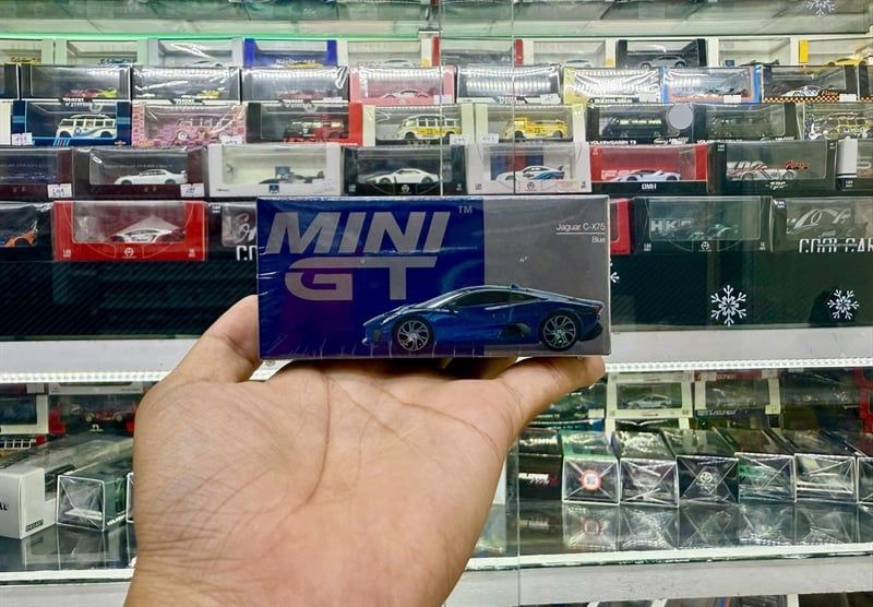  Mô hình xe Jaguar C-X75 Blue tỉ lệ 1:64 MiniGT MGT00884-CH 