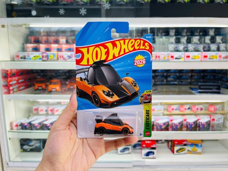  Mô hình xe Pagani Zonda Cinque orange (xe hoạt hình) Hot Wheels kim loại có bản quyền chính hãng tỉ lệ 1:64 C4982-ML 