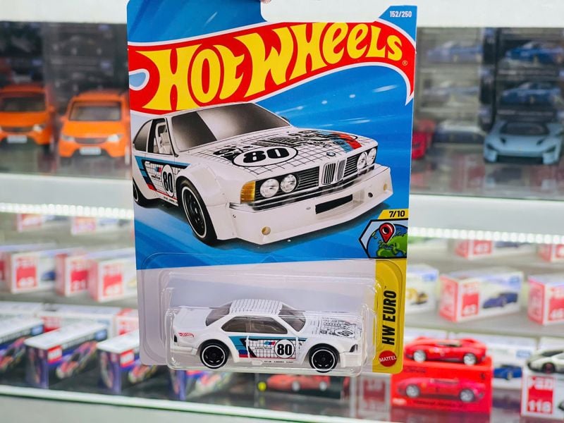  Mô hình xe BMW 635 CSI Hot Wheels kim loại có bản quyền chính hãng tỉ lệ 1:64 C4982-BM 