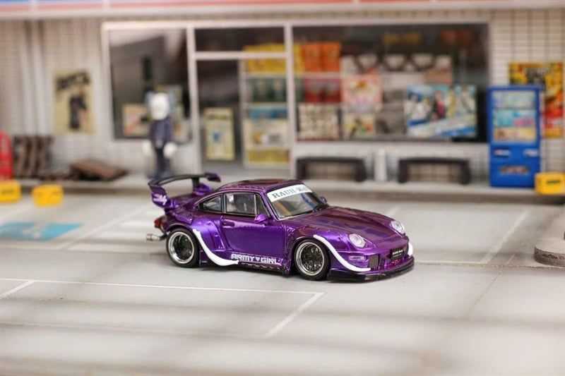  Mô hình xe Porsche RWB 993 Purple ARMY GIRL Street Weapon OT64522 