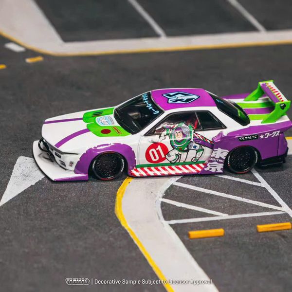  Mô hình xe LB - Kaido Works Nissan R32 Skyline Buzz Lightyear tỉ lệ 1:64 Tarmac Works T64-097-Buzz 