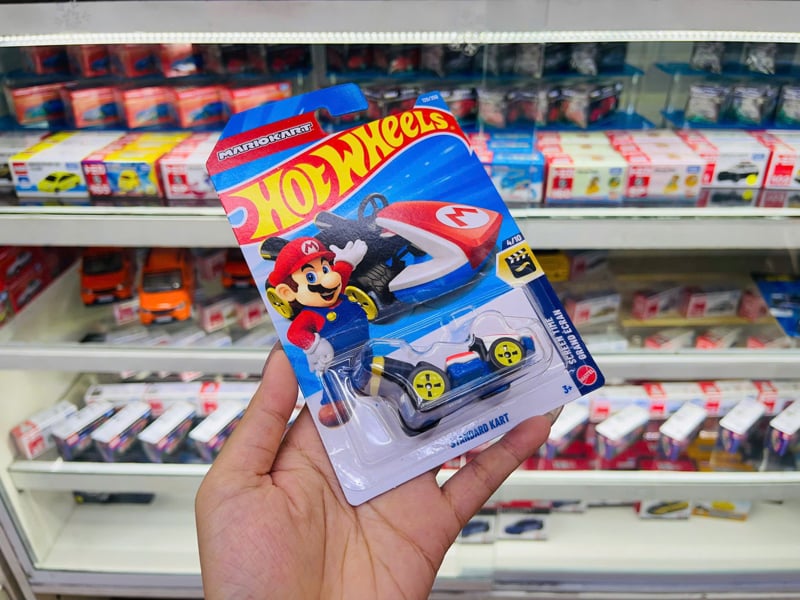  Mô hình xe tải Raijin Express black Fantasy Hot Wheels kim loại có bản quyền chính hãng tỉ lệ 1:64 C4982-FA 