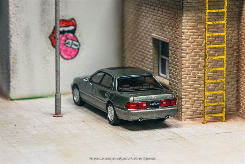  Mô hình xe Lexus LS400 (UCF10) Flint Grey tỉ lệ 1:64 Tarmac Works T64G-082-GY 