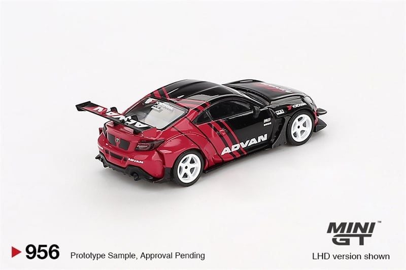  [Hàng Loose] Mô hình xe Toyota GR86 HKS TYPE R ADVAN 2022 Tokyo Auto Salon tỉ lệ 1:64 MiniGT MGT00956 