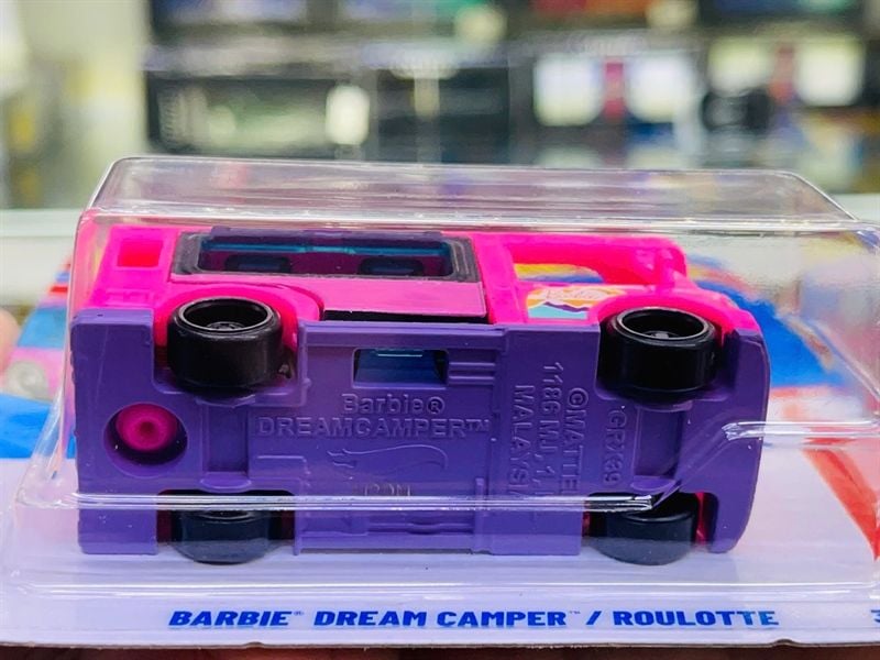  Mô hình xe tải Barbie dream camper/ roulotte Fantasy Hotwheels kim loại có bản quyền chính hãng tỉ lệ 1:64 C4982-FA 
