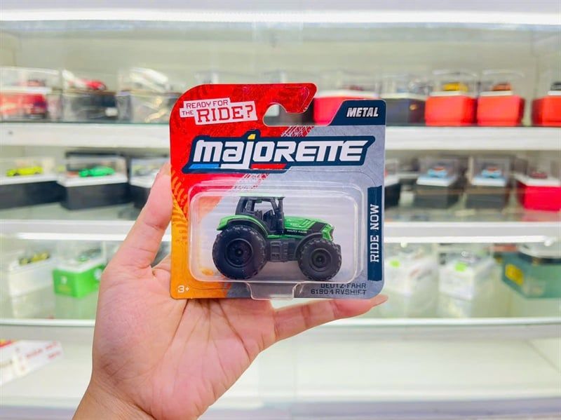  Mô hình xe Street car DEUTZ Fahr 6150 máy cày tỉ lệ 1:64 Majorette 8501000000 