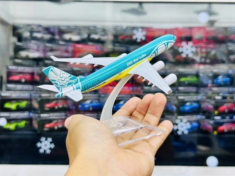  Mô hình máy bay Croatia Airlines Airbus A220-300 kích thước 16cm MB16225 