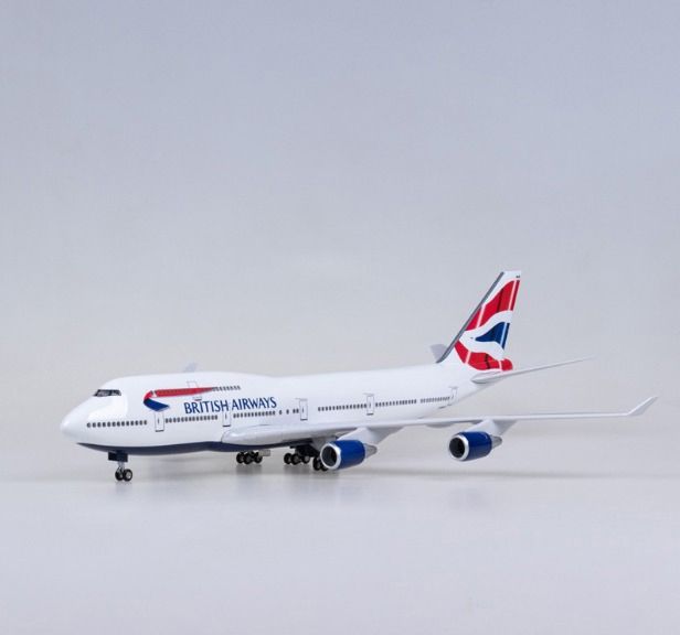  Mô hình máy bay British Airways Boeing B747 có bánh xe kích thước 47cm no led MB47107 