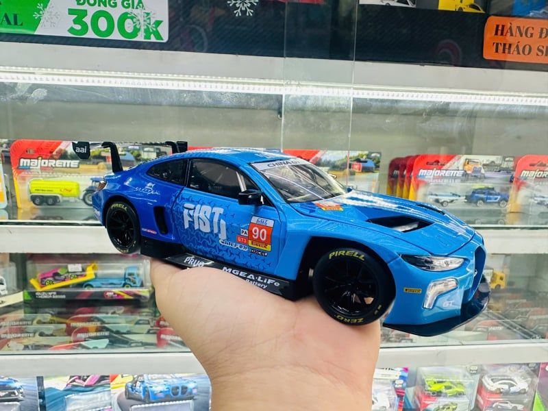  Xe ô tô mô hình bằng hợp kim và nhựa BM M4 GT3 tỉ lệ 1:24 JinLiFang OT24156 