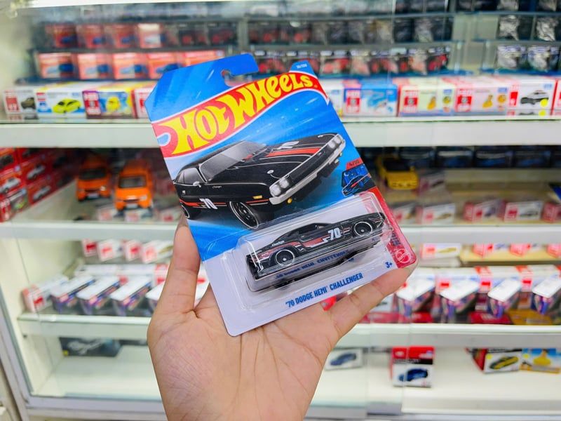  Mô hình xe Dodge Hemi Challenger '70 Hot Wheels kim loại có bản quyền chính hãng tỉ lệ 1:64 C4982-DO 