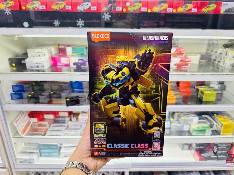  Mô hình Blokees Transformers (Model Kit) - Classic Class(CC) 02 - Bumblebee (10cm) (Luminous Eyes) 71142 