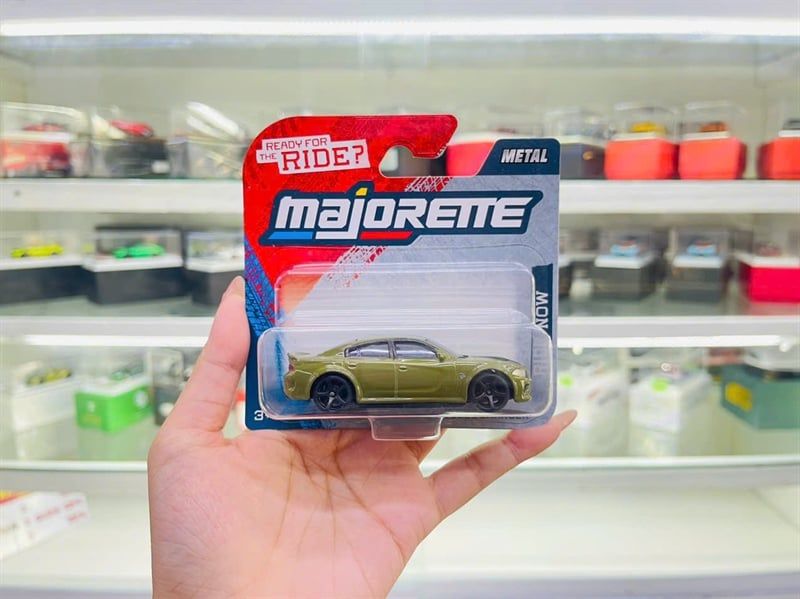  Mô hình xe Street car Dodge Charger dark green tỉ lệ 1:64 Majorette 8501000000 