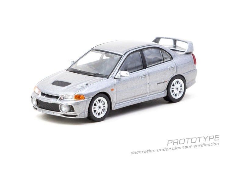  Mô hình xe Mitsubishi Lancer GSR Evolution IV Silver tỉ lệ 1:64 Tarmac Works 