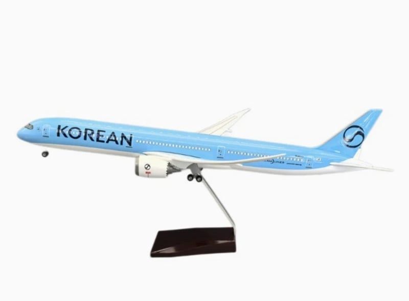  Mô hình máy bay dòng B787 Korean Air MB47123 