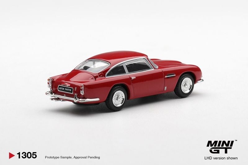 Mô hình xe Aston Martin DB5 Fiesta Red bản card tỉ lệ 1:64 MiniGT MGT01305 