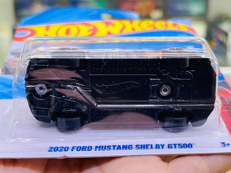  Mô hình xe Ford Mustang GT500 Hotwheels kim loại có bản quyền chính hãng tỉ lệ 1:64 C4982-FO 