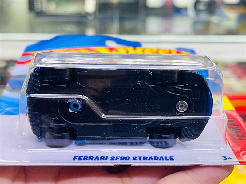  Mô hình xe Ferrari SF90 Stradale blue Hotwheels kim loại có bản quyền chính hãng tỉ lệ 1:64 C4982-FE 