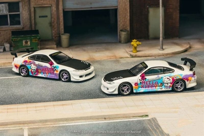  Mô hình xe Tarmac Works 1/64 Nissan Silvia (S15) Hello Kitty tỉ lệ 1:64 