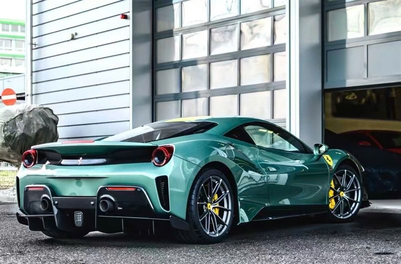  Mô hình xe Ferrari Novitec 488 Pista tỉ lệ 1:64 Stance Hunters OT64566 