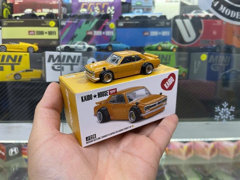  [Hàng Loose] Mô hình xe Nissan Skyline 2000 GT-R (KPGC10) Kaido Street V2 tỉ lệ 1:64 Kaido House KHMG228 
