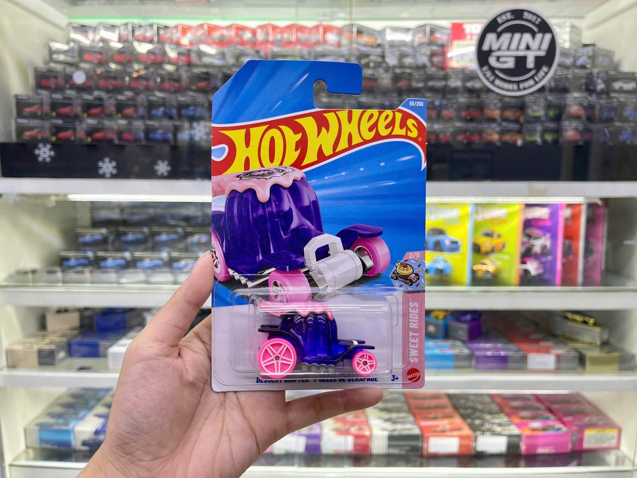  Mô hình xe Dessert Drifter / Gelée de Dérapage kim loại có bản quyền chính hãng tỉ lệ 1:64 C4982-FA 