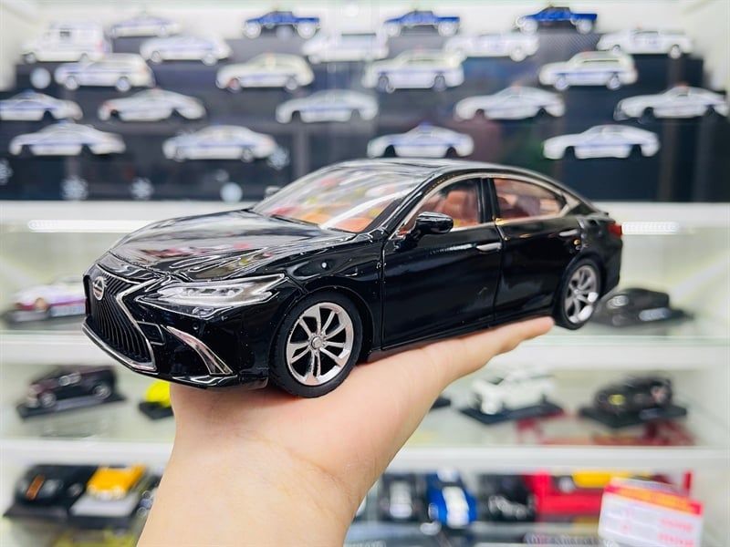  Xe ô tô mô hình bằng hợp kim và nhựa ES 300 Tỉ lệ 1:24 JIN LIFANG OT24147 