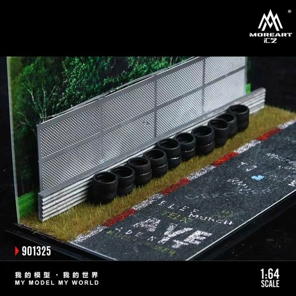  Hộp trưng bày mô phỏng diorama sân đua Nürburgring Circuit Scene Model kích thước 18cm x 8.5cm x 8.6cm tỉ lệ 1:64 MoreArt MO901325 