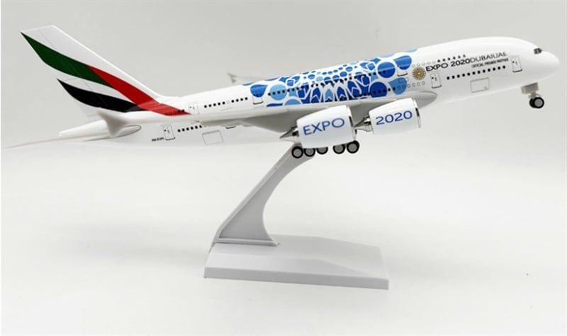  Mô hình máy bay Emirates Expo 2020 Airbus A380 30cm MB30017 