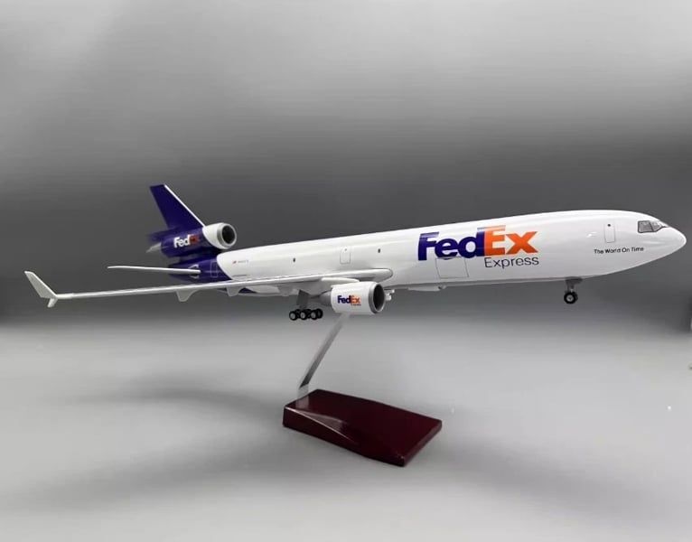  Mô hình máy bay vận chuyển Fedex MD-11 có bánh xe kích thước 47cm no led MB47117 