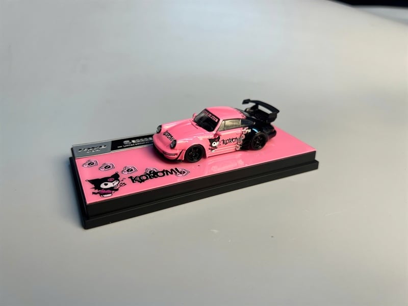  Porsche RWB wide body Koromi pink custom limited edtion 499pcs tỉ lệ 1:64 DEcode model OT64493 
