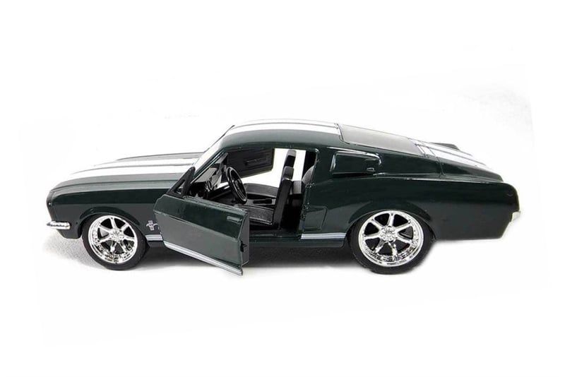  Mô hình xe Sean's 1967 Ford Mustang Fast & Furious tỉ lệ 1:32 Jada 24075-40 