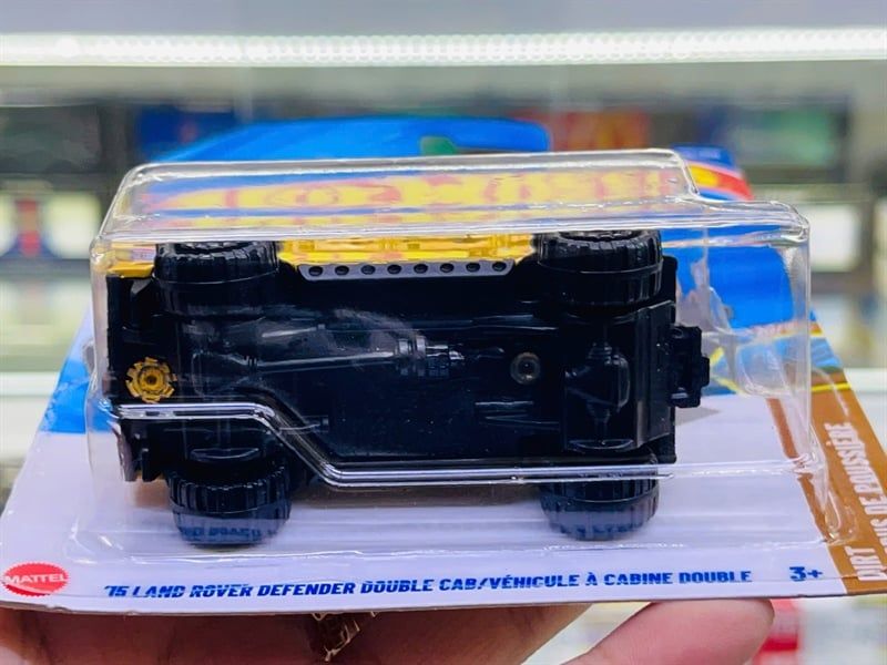  Mô hình xe 15 Land Rover Defender Double Cab Hotwheels kim loại có bản quyền chính hãng tỉ lệ 1:64 C4982-LR 