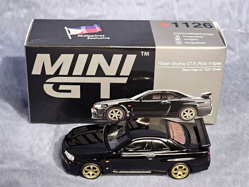  Mô hình xe Nissan SkylineGT-R (R34) V-Spec Black Pearl W/TE37 Wheel - 2025 Philippines Exclusive Limited Edition tỉ lệ 1:64 MiniGT MGT01126 