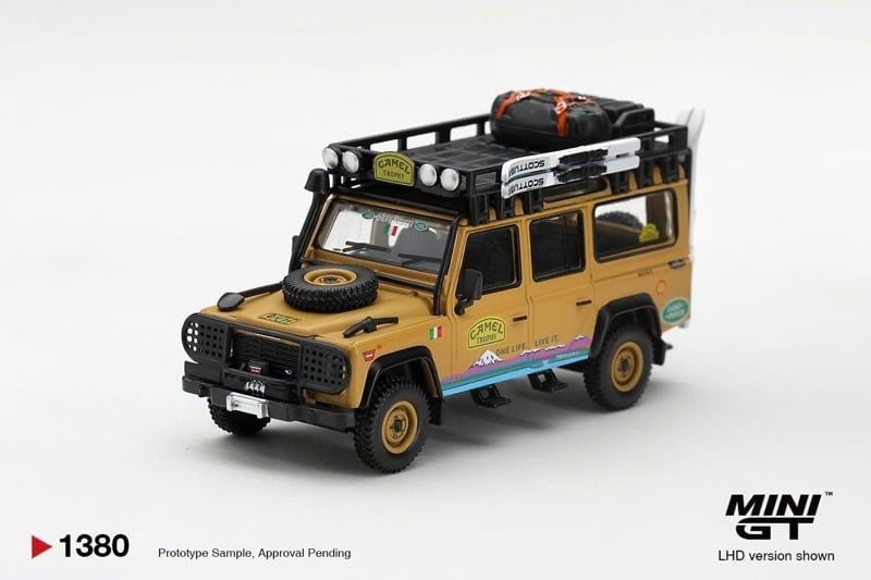  Mô hình xe Land Rover Defender 110 1998 Camel Trophy Tierra del Fuego CT.24 Italy tỉ lệ 1:64 MiniGT bản Box MGT01380 