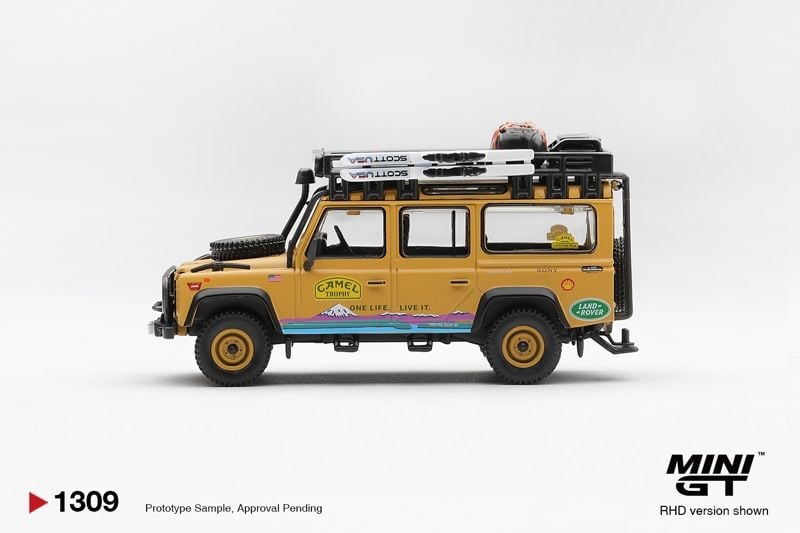  Mô hình xe Land Rover Defender 110 1998 Camel Trophy Tierra del Fuego CT.10 USA bản card tỉ lệ 1:64 MiniGT MGT01309 