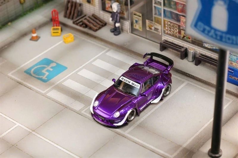  Mô hình xe Porsche RWB 993 Purple ARMY GIRL Street Weapon OT64522 