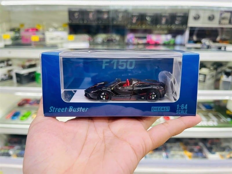  Mô hình xe Ferrari Laferrari Aperta Nero Daytona F150 tỉ lệ 1:64 Street Buster X HCi OT64537 