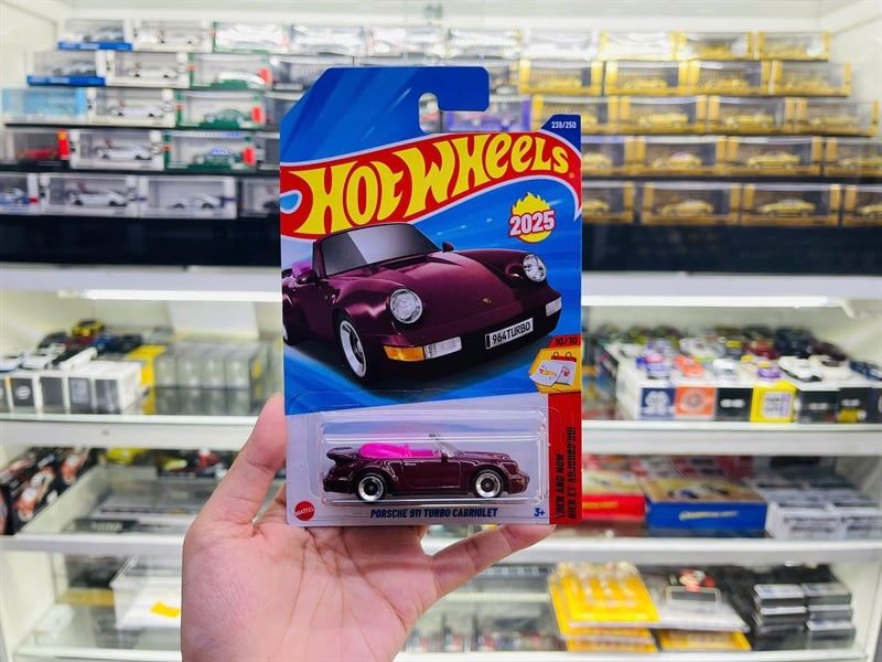  Mô hình xe Porsche 911 Turbo Cabriolet Hotwheels kim loại có bản quyền chính hãng tỉ lệ 1:64 C4982-PO 