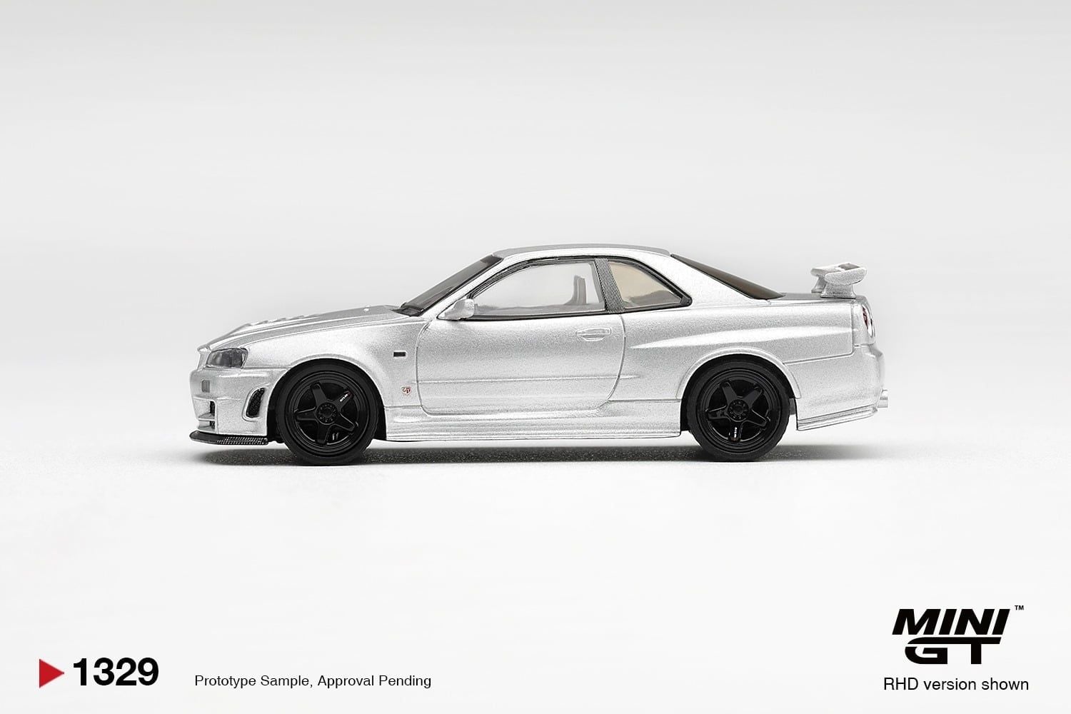  Mô hình xe Nissan NISMO R34GT-R Z-tune Z-Tune Silver bản card tỉ lệ 1:64 MiniGT MGT01329 