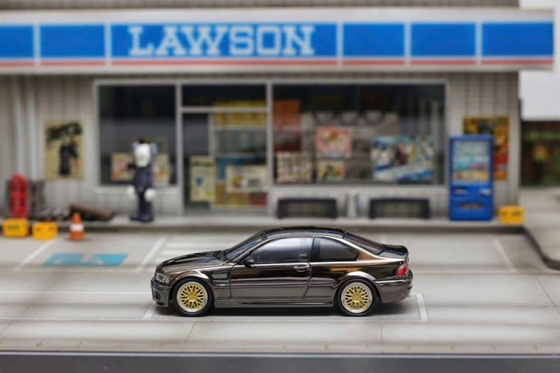  Mô hình xe BMW M3 E46 Chrome BBS tỉ lệ 1:64 STANCE HUNTERS OT64830 