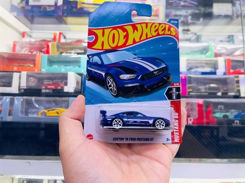  Mô hình xe Ford Mustang GT custom '18 blueHotwheels kim loại có bản quyền chính hãng tỉ lệ 1:64 C4982-FO 