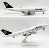  Mô hình máy bay Lufthansa B747 có bánh xe - kích thước 30cm MB30053 