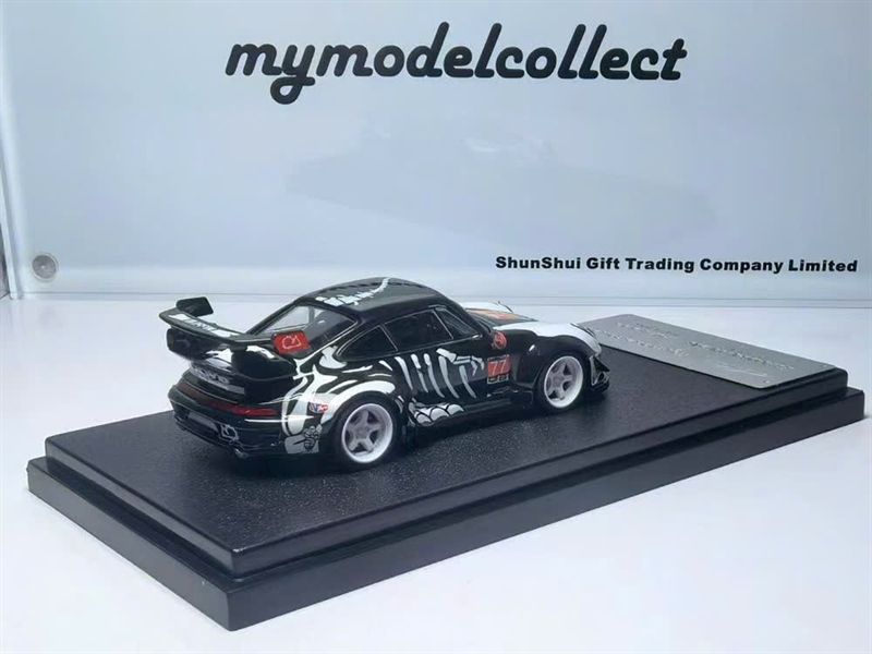 Mô hình xe Porsche RWB993 #77 Skeleton IMSA Petit Le Mans tỉ lệ 1:64 Mymodelcollect OT64743 