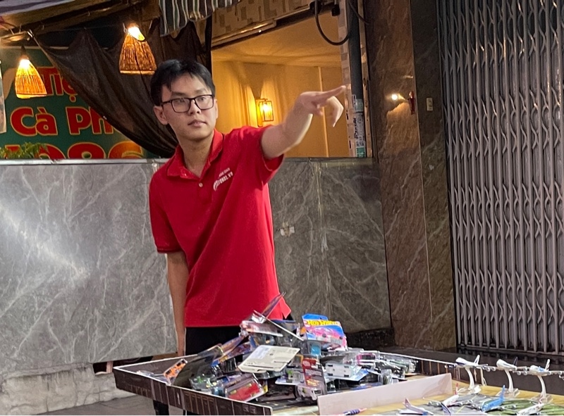  Mô hình máy bay 20cm bán noel 