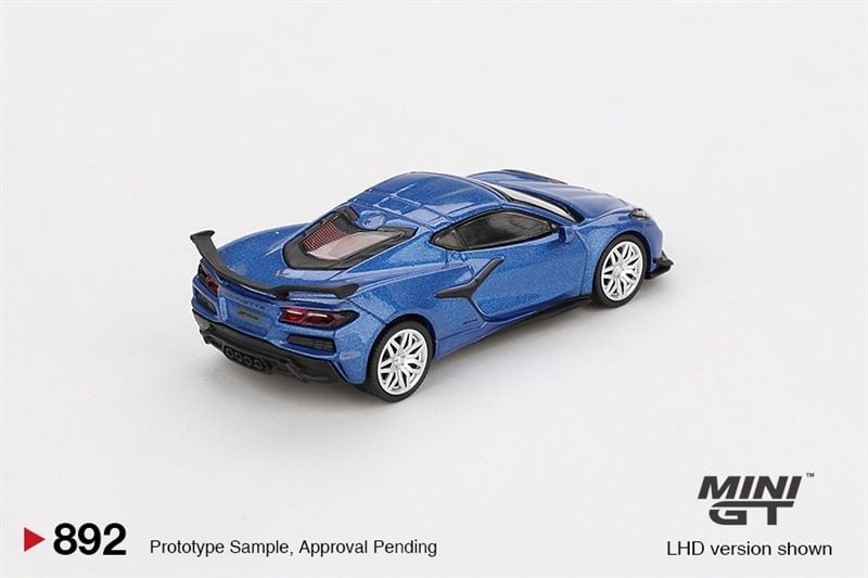  [Hàng Loose] Mô hình xe Chevrolet Corvette Z06 2023 Elkhart Lake Blue Metallic tỉ lệ 1:64 MiniGT MGT00892 