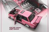  Mô hình xe BMW E30 Candy Pink 2026 Shenzhen Jiuzhou Automotive Eco - Expo tỉ lệ 1:64 Demon King Auto DKA-074 